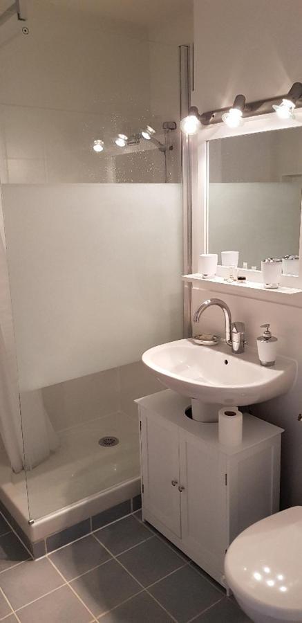 Les Rochers De Vallieres, Appartement De 35 M2 Avec 1 Chambre, Terrasses, Jardin 140 M2, Vue Panoramique Face A L'Ocean ! Saint-Georges-de-Didonne Exterior photo