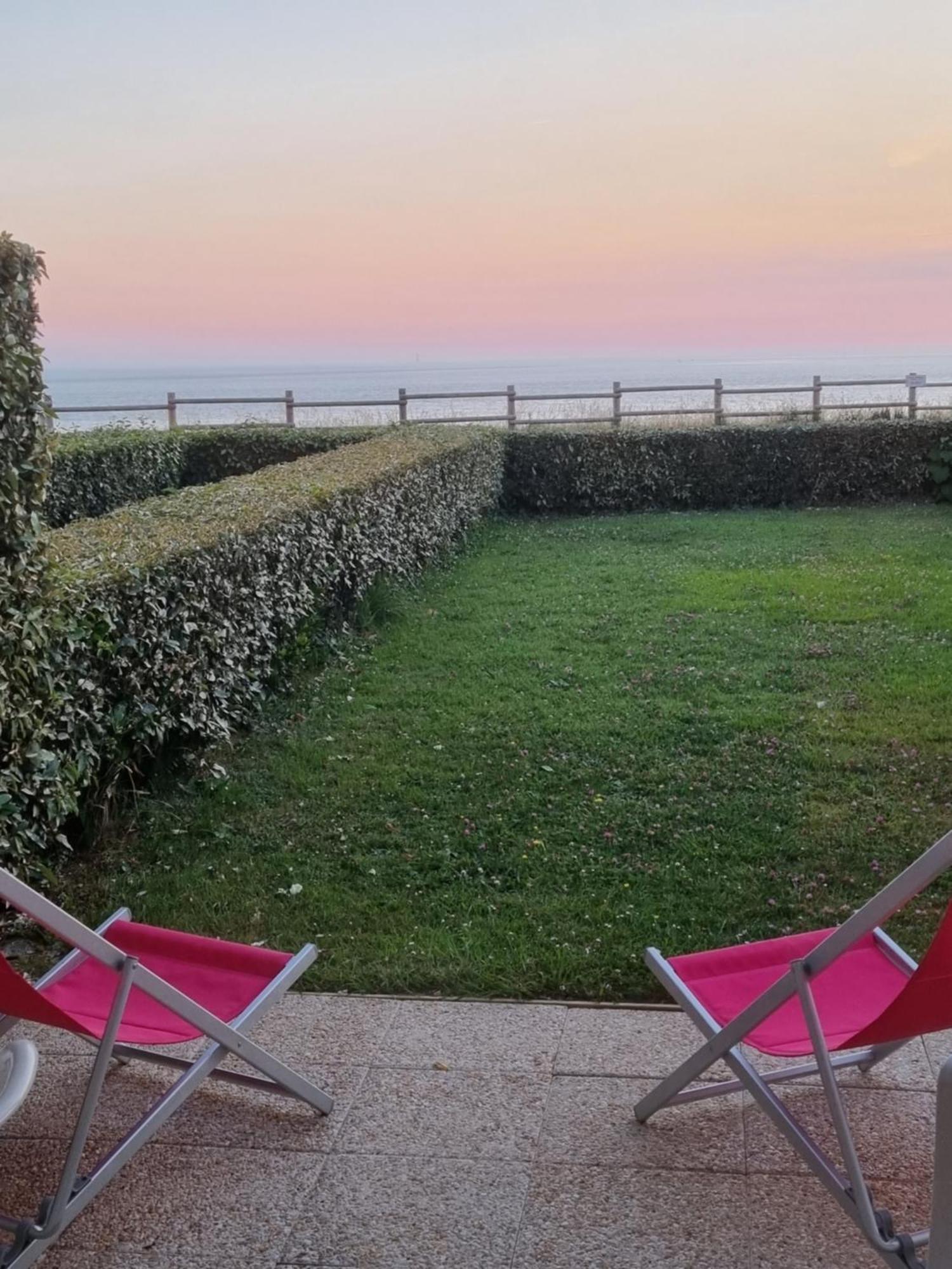 Les Rochers De Vallieres, Appartement De 35 M2 Avec 1 Chambre, Terrasses, Jardin 140 M2, Vue Panoramique Face A L'Ocean ! Saint-Georges-de-Didonne Exterior photo